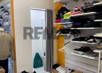 Cabina armadio - Locale Commerciale via Libertà
236F, Portici - foto 10