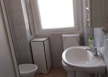 Bagno - Two-room apartment via Gaglianico, 25, Torino (neighborhood Parella) - photo 11