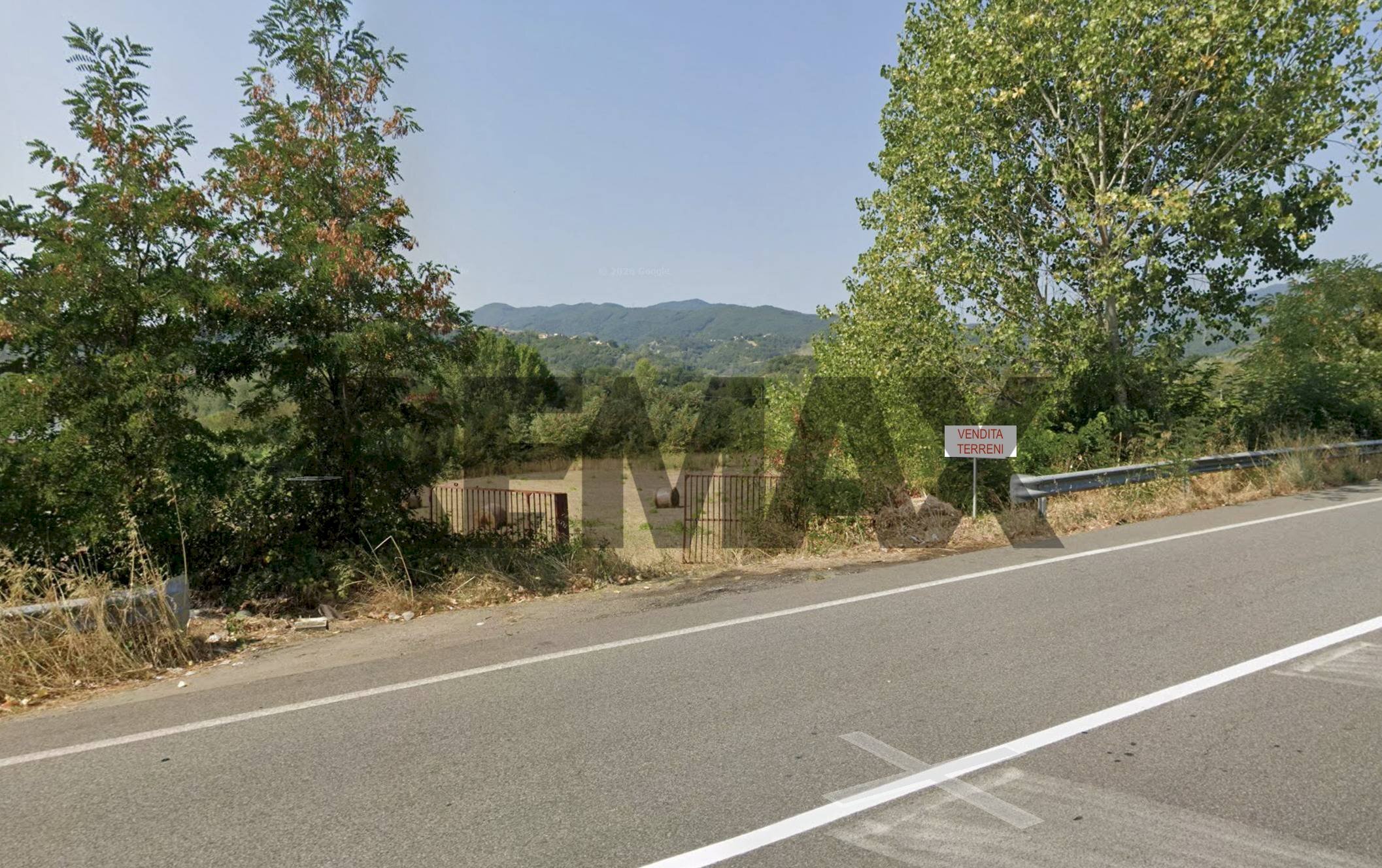 Ingresso terreno su strada - Terreno agricolo SS 107 Silana Crotonese - Santo Stefano
 
snc, Rende - foto 1