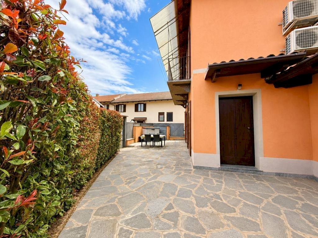 Cortile interno - Villa via Murina, 12, Carmagnola - photo 3