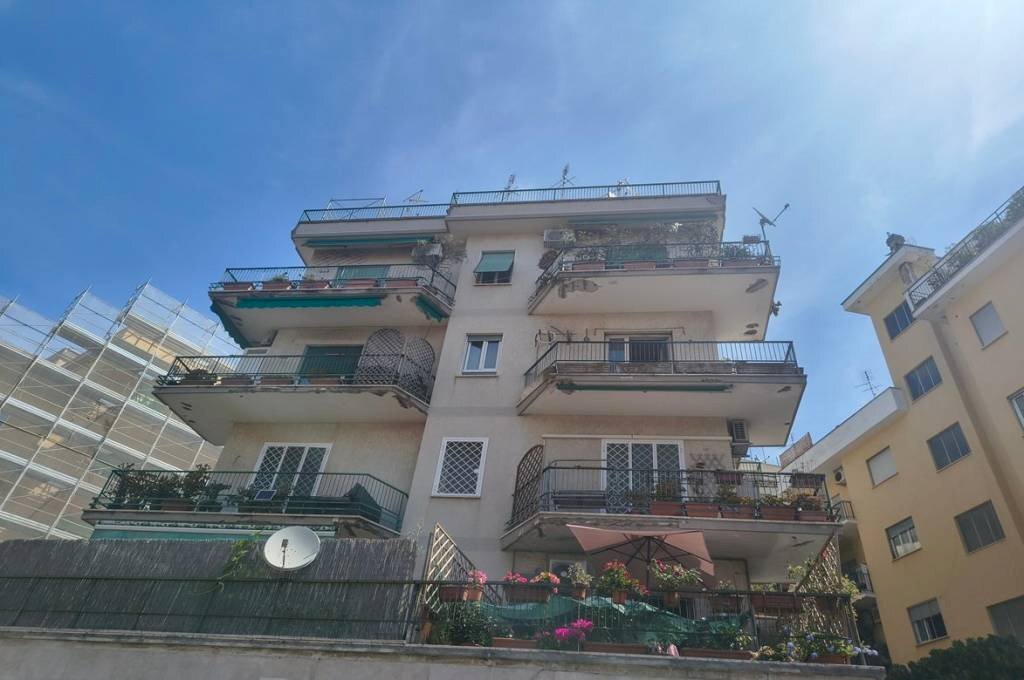 Facciata - Bilocale Clivo Rutario, Roma - foto 1