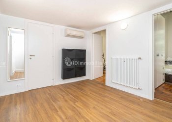 Salone - Four-room apartment corso Regina Margherita, 89, Torino (neighborhood Vanchiglia) - photo 8