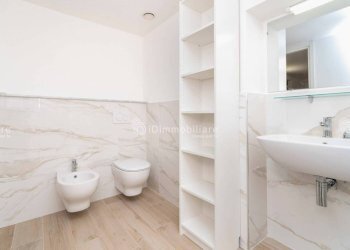 Bagno - Four-room apartment corso Regina Margherita, 89, Torino (neighborhood Vanchiglia) - photo 14