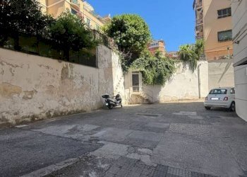 Posto macchina - Shop via Latina, 39, Roma - photo 13