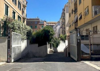 Zona - Shop via Latina, 39, Roma - photo 16