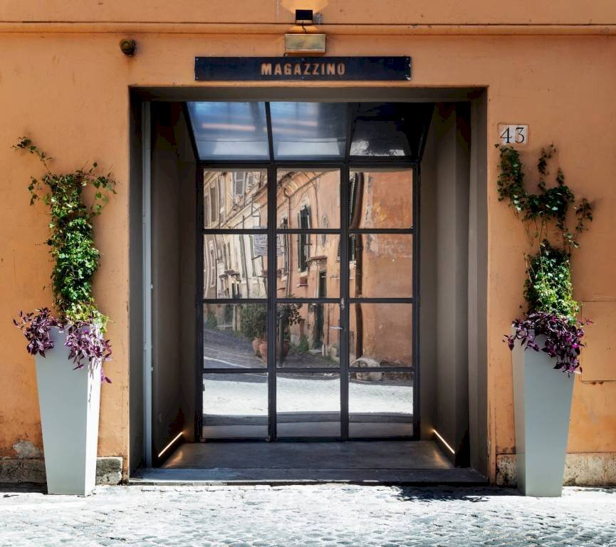 Ingresso - Shop vicolo della Penitenza, 43, Roma (neighborhood Trastevere) - photo 3