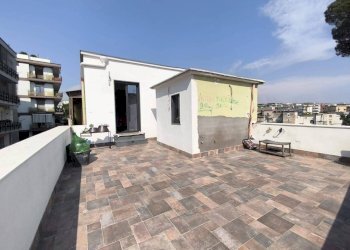 Terrazzo - Appartamento via Zumbini, 6, Portici - foto 1