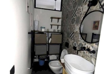 Bagno - Appartamento via Zumbini, 6, Portici - foto 17