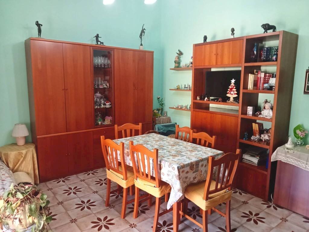 Salone - Two-room apartment via Trentola, 216, Ercolano - photo 1