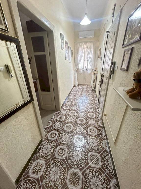 Corridoio - Three-room apartment via Gaetano Briganti, 26, Bari (neighborhood Carbonara di Bari) - photo 3