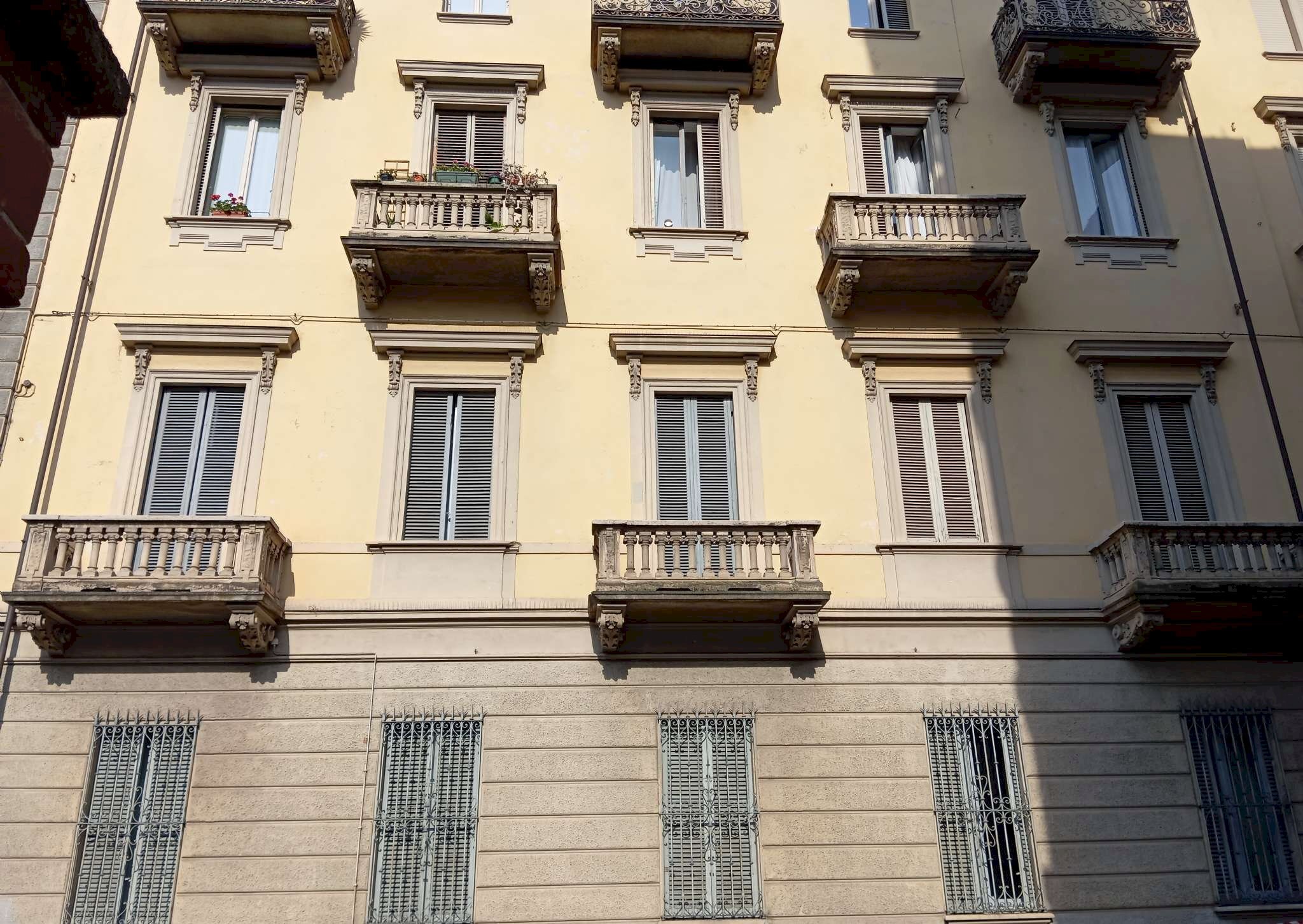 facciata - Three-room apartment via Bagetti, 25, Torino (neighborhood Cit Turin) - photo 2