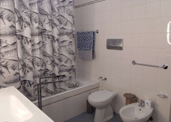 bagno - Three-room apartment via Bagetti, 25, Torino (neighborhood Cit Turin) - photo 19