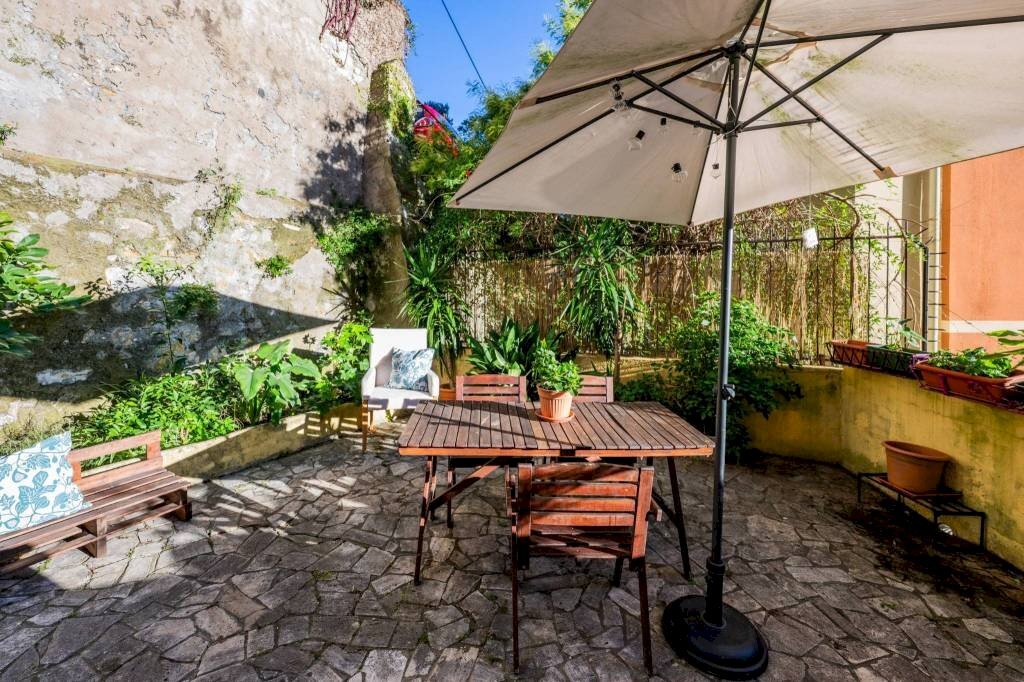 Giardino - Three-room apartment via Borgoratti, 24, Genova (neighborhood Borgoratti) - photo 2