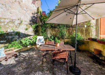 Giardino - Three-room apartment via Borgoratti, 24, Genova (neighborhood Borgoratti) - photo 2