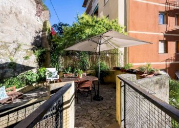Cortile interno - Appartamento via Borgoratti, 24, Genova (zona Borgoratti) - foto 7