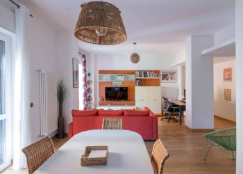 Salone - Three-room apartment via Borgoratti, 24, Genova (neighborhood Borgoratti) - photo 15
