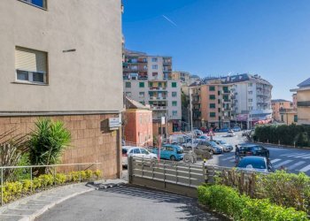 Ingresso - Appartamento via Borgoratti, 24, Genova (zona Borgoratti) - foto 40
