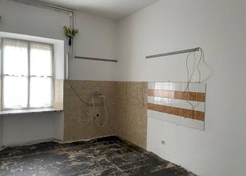 Cucina - Appartamento via Madonna di Re, Domodossola - foto 4