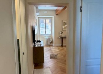 Disimpegno - Two-room apartment via delle Colonnelle, Roma (neighborhood Centro Storico) - photo 7