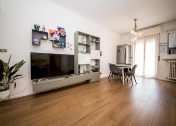 Three-room apartment Via Accademia, Milano (neighborhood Casoretto) - photo 3