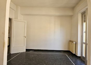 Quadrilocale VIA BORDIGHERA 63, Genova (zona Prà) - foto 1