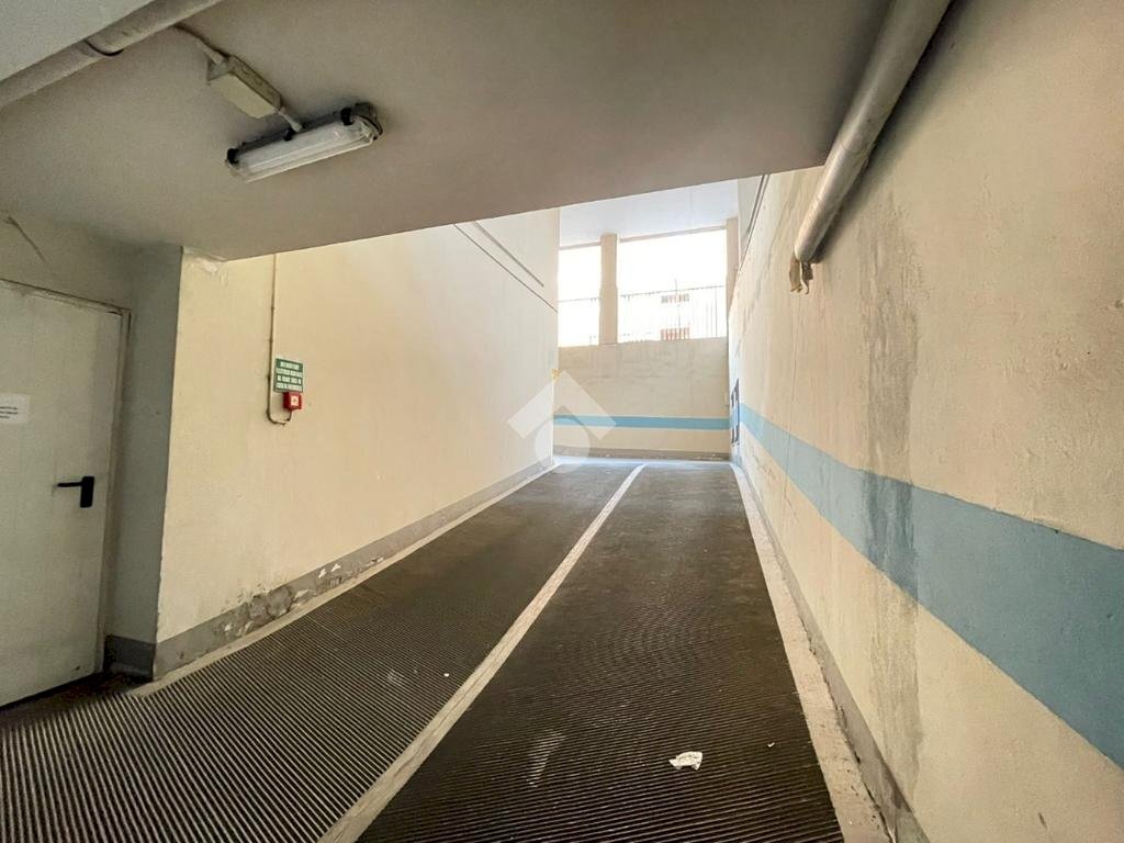 Box Via Lario, Milano (zona Isola) - foto 2