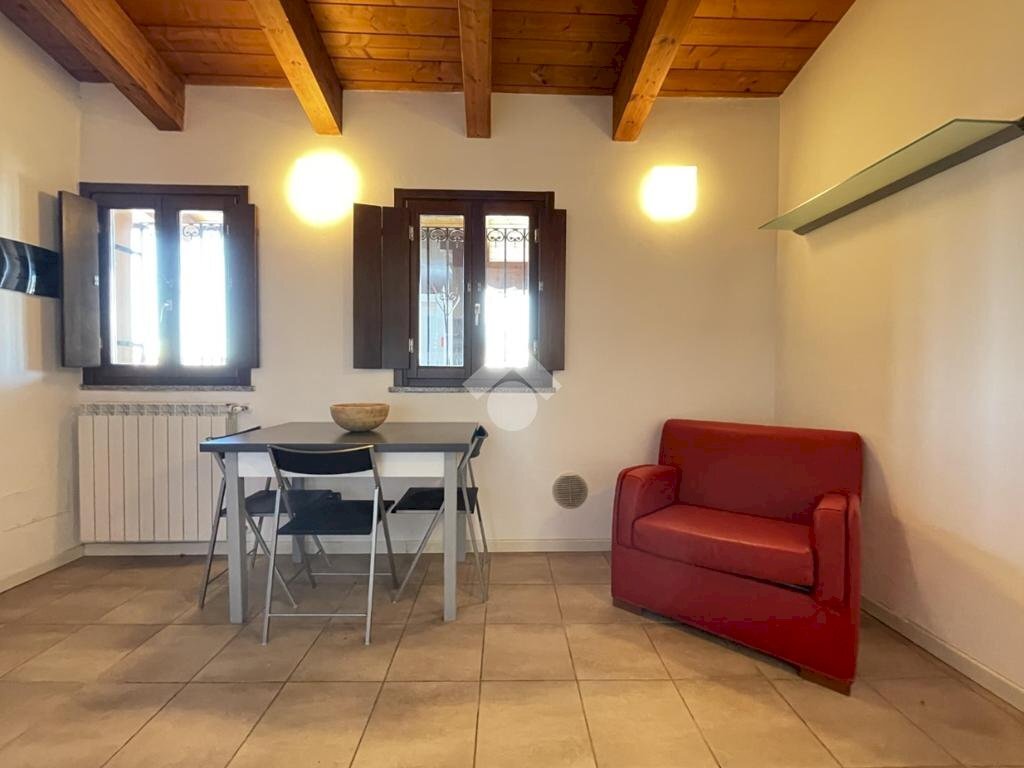 Two-room apartment Via Garigliano, Milano (neighborhood Isola) - photo 3