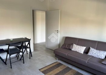 Two-room apartment Via Lodovico Il Moro, Milano (neighborhood Ronchetto Sul Naviglio) - photo 1