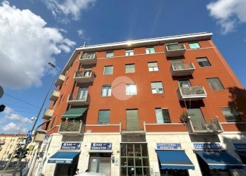 Three-room apartment Piazza Tirana, Milano (neighborhood Giambellino) - photo 16