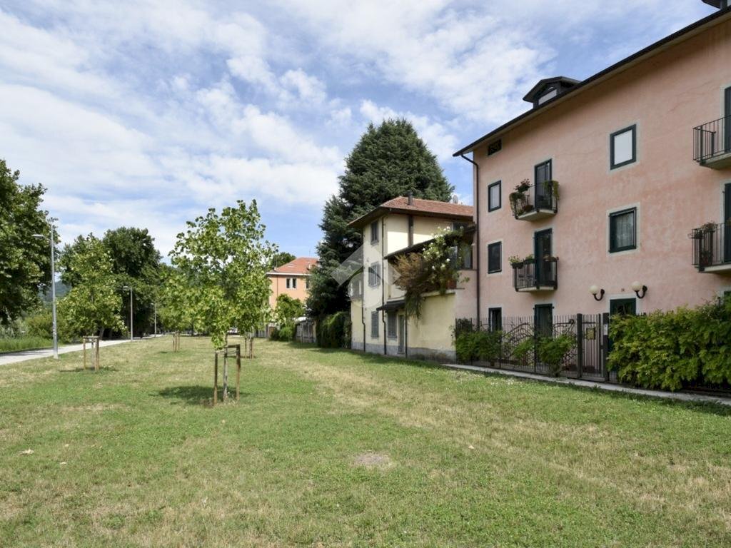 Three-room apartment Viale Suor Giovanna Francesca Michelotti, Torino (neighborhood Borgo Po) - photo 1