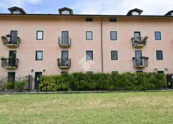Three-room apartment Viale Suor Giovanna Francesca Michelotti, Torino (neighborhood Borgo Po) - photo 2