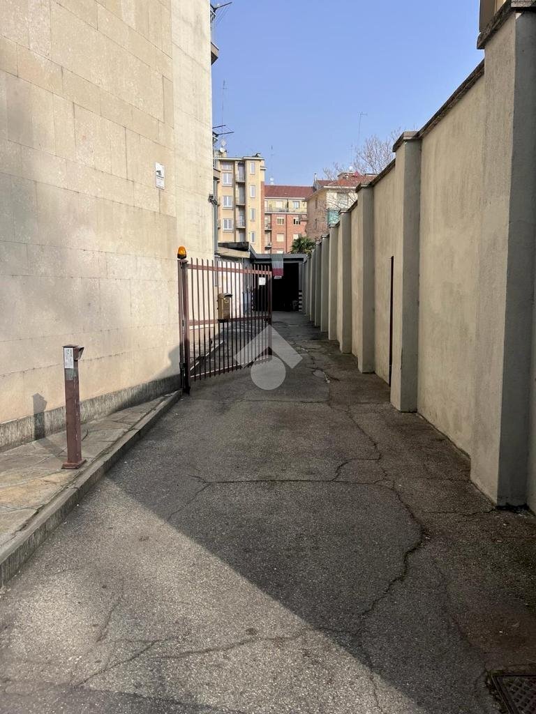 Box Corso Peschiera, Torino (neighborhood Pozzo Strada) - photo 2