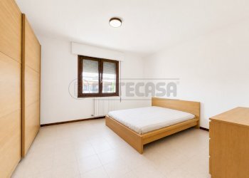 CAMERA MATRIMONIALE ARREDATA - Appartamento Via del Santo 19, Limena - foto 2