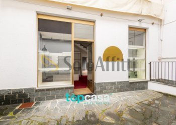 foto03 - Commercial Premises Via Camillo Benso Conte di Cavour 3, Busto Arsizio - photo 5