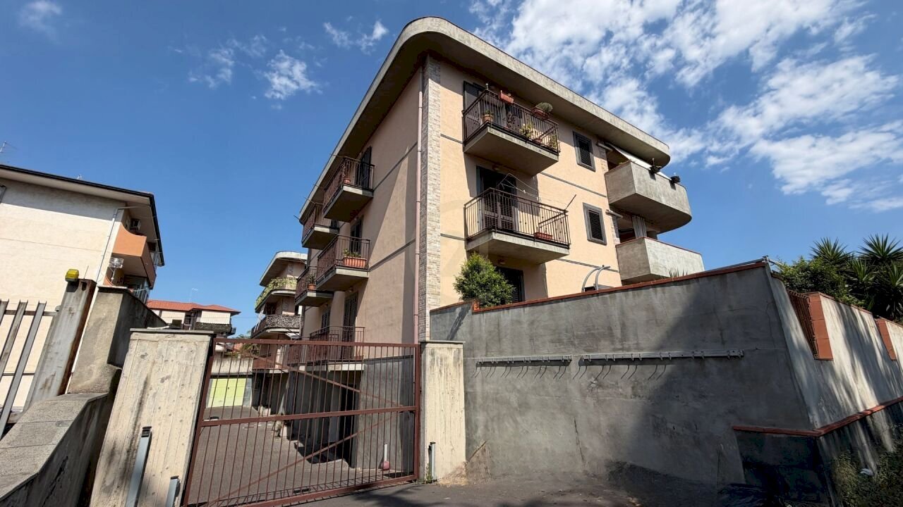 Esterno - Quadrilocale Via Quattro Altarelli 20, Mascalucia - foto 1