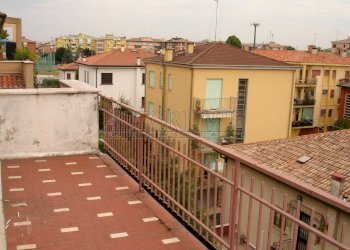 Terrazzo posteriore - 1.jpg - Four-room apartment Padova - photo 20