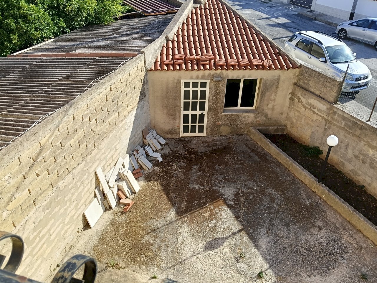 locale forno - Warehouse Melilli - photo 1