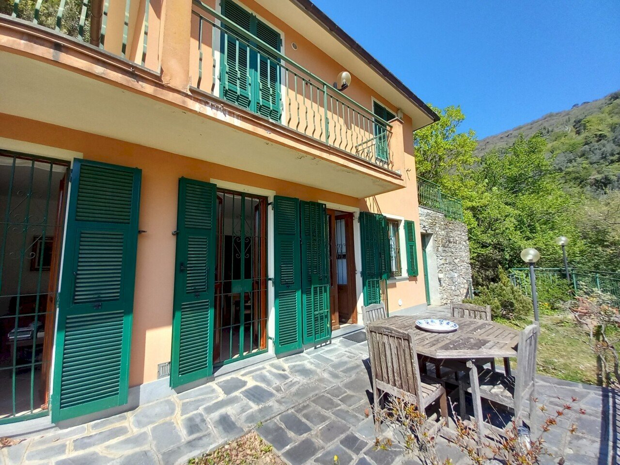 5 - Portion of a house Recco - photo 2