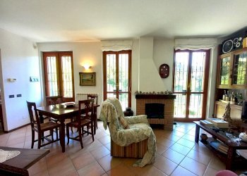 10 - Portion of a house Recco - photo 7