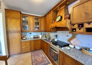 15 - Portion of a house Recco - photo 12