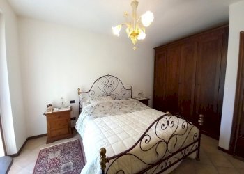 20 - Portion of a house Recco - photo 17