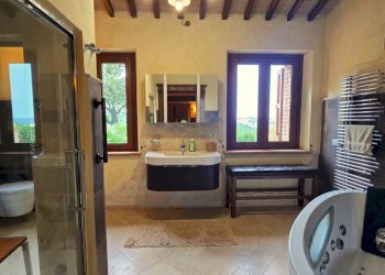 MASTER BATH1.jpg - Casale Allerona - photo 26