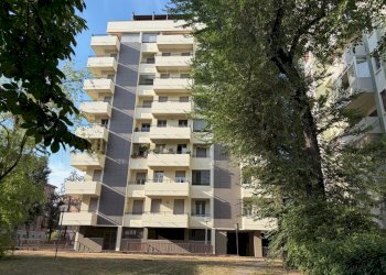 ESTERNO - Appartamento Viale Olimpia, Reggio nell'Emilia - foto 1