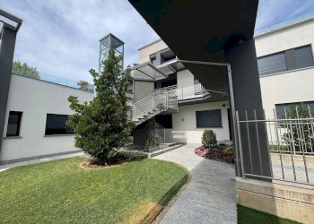 Condominio - Quadrilocale Via Alessandro Volta 8, Villa Guardia - foto 5