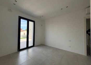 Camera - Quadrilocale Via Alessandro Volta 8, Villa Guardia - foto 13