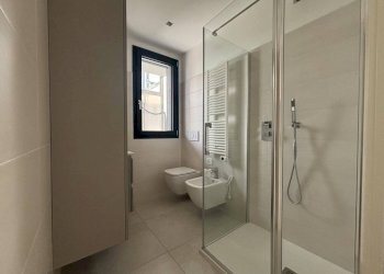 Bagno - Quadrilocale Via Alessandro Volta 8, Villa Guardia - foto 15