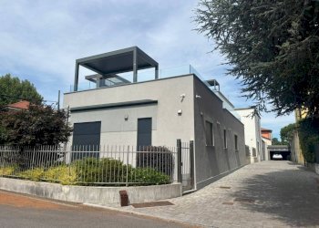 Condominio - Quadrilocale Via Alessandro Volta 8, Villa Guardia - foto 24