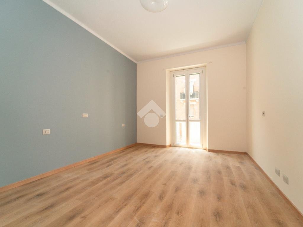 Three-room apartment Via Isonzo, Torino (neighborhood San Paolo) - photo 1