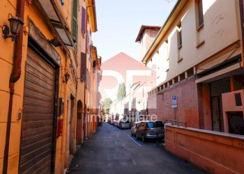 Appartamento Via Santa Caterina, Bologna (zona Centro Storico) - foto 35