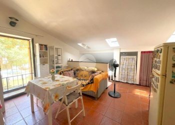 One-room apartment Via Cadighiara, Genova (neighborhood Borgoratti) - photo 1